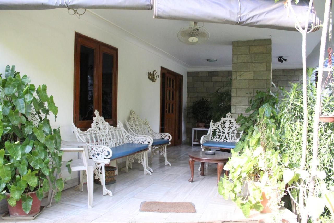 Giri Homestay By Vista Rooms Jaipur Exterior photo