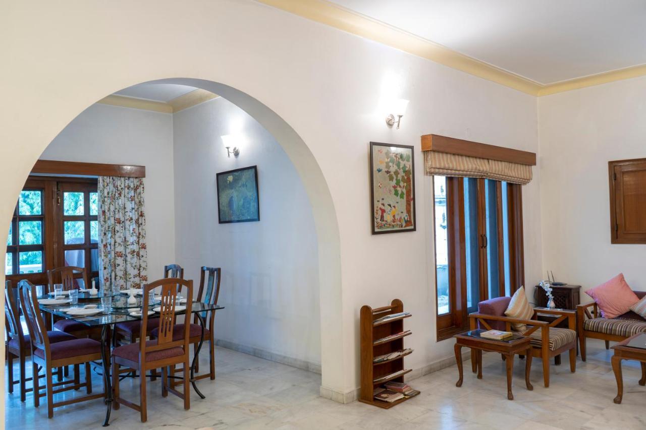 Giri Homestay By Vista Rooms Jaipur Exterior photo