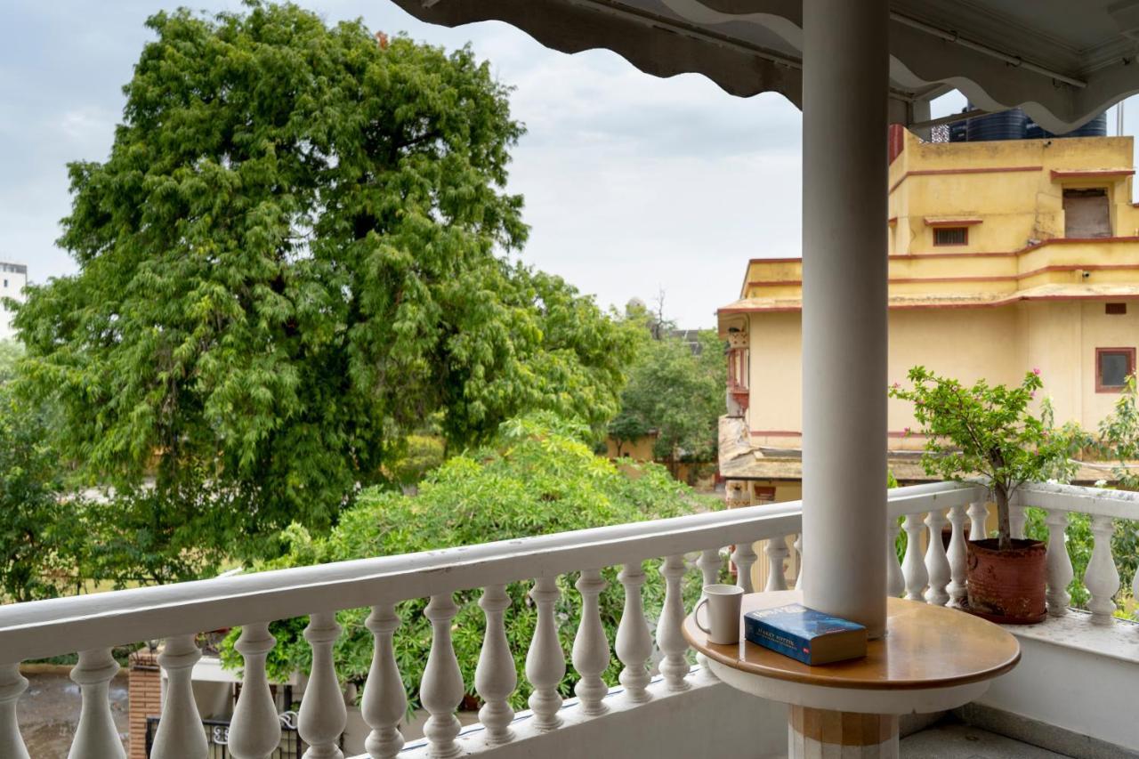Giri Homestay By Vista Rooms Jaipur Exterior photo