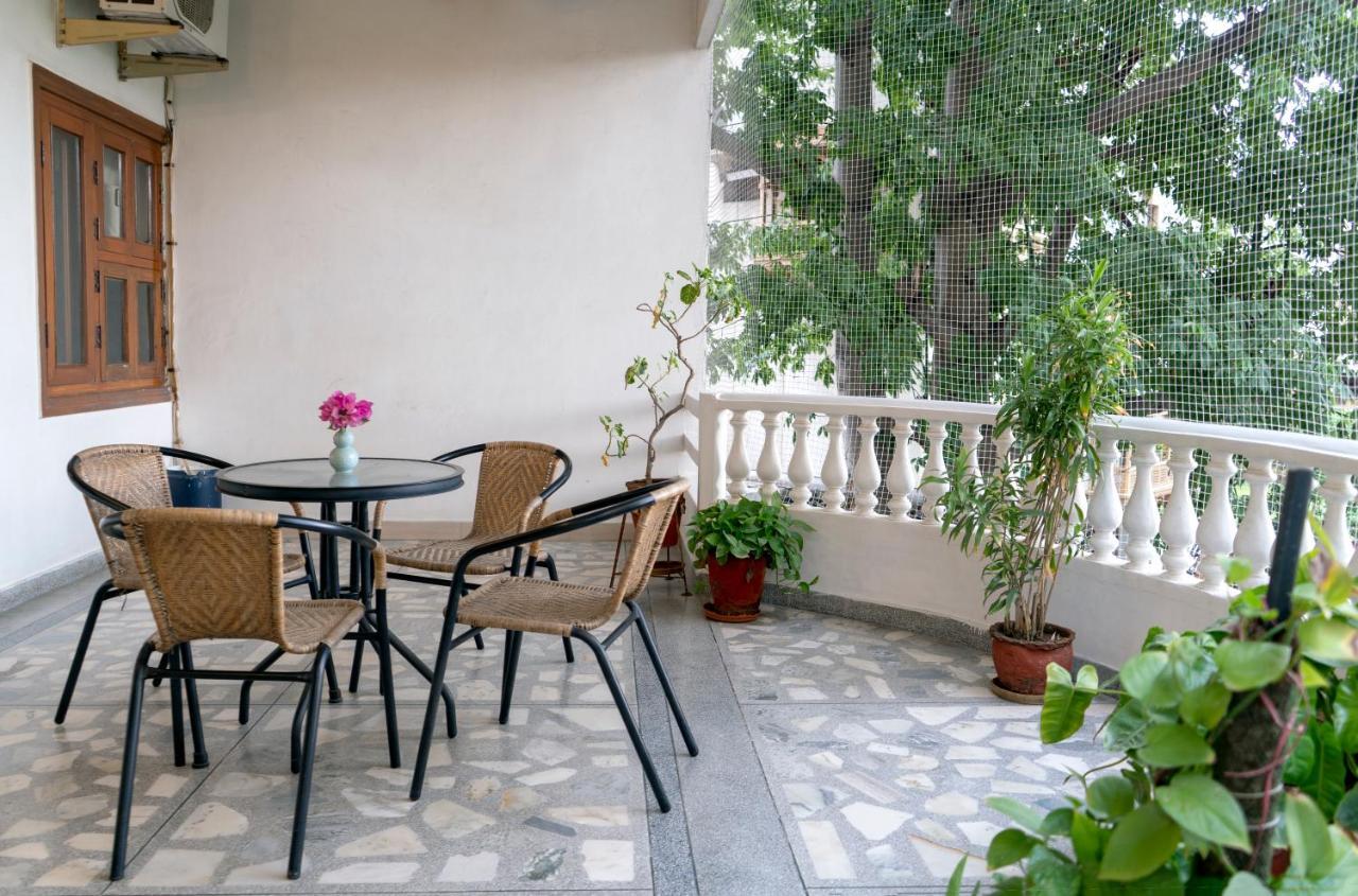 Giri Homestay By Vista Rooms Jaipur Exterior photo